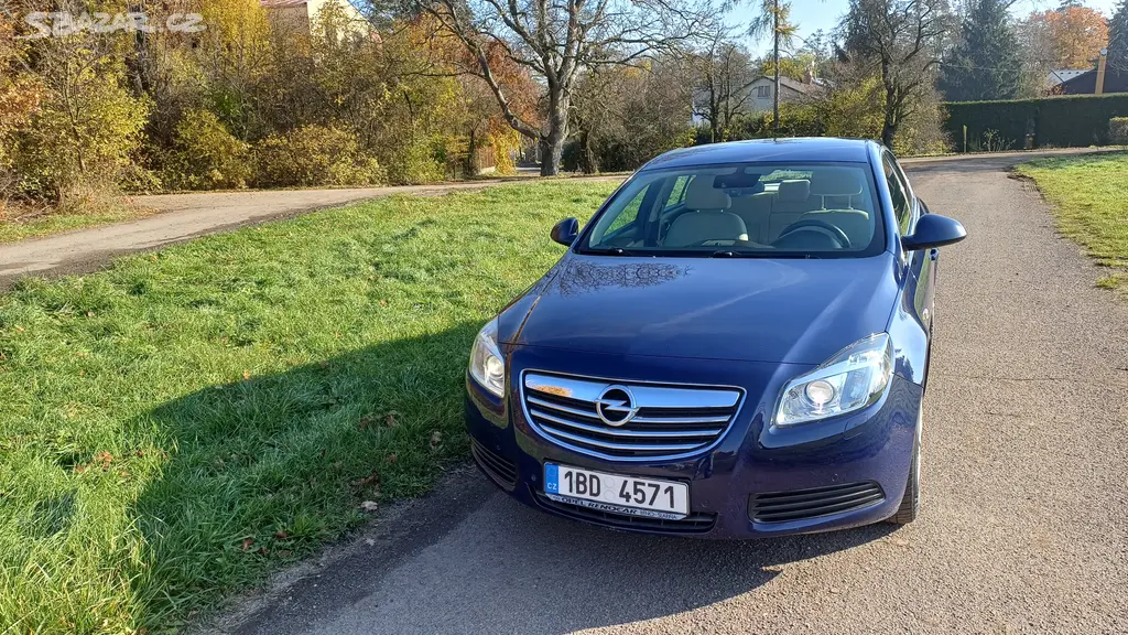 Opel Insignia 2.0 D 81KW 2.Majitelé Koupené v ČR